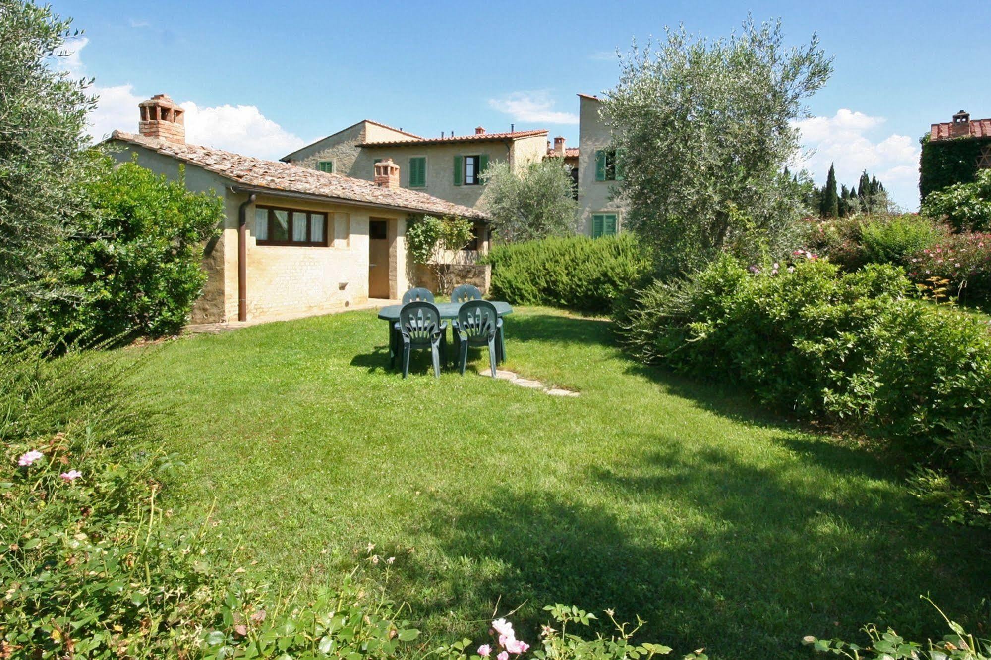 Podere Il Pino Poggibonsi Exteriör bild